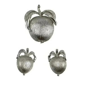 VTG Sarah Coventry Apple Brooch & Matching Earrings Silver Toned Adam's Delight